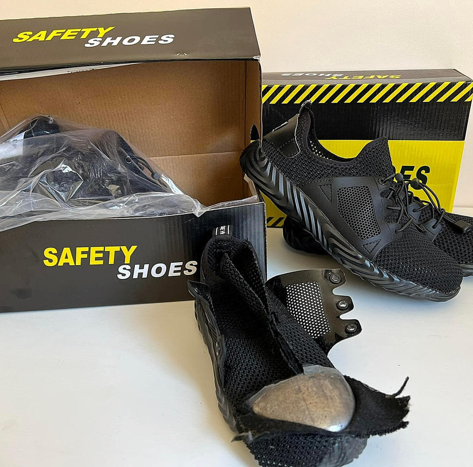 Safety shoes "حذاء الأمان"